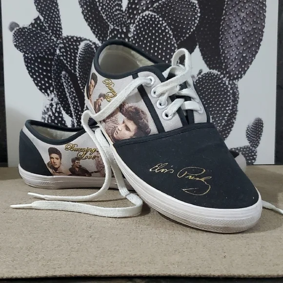 Elvis Presley Black and White Sneakers - Picture 1 of 12